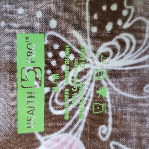 Set of 2 Size M Scrub Tops - Picture 11 of 11